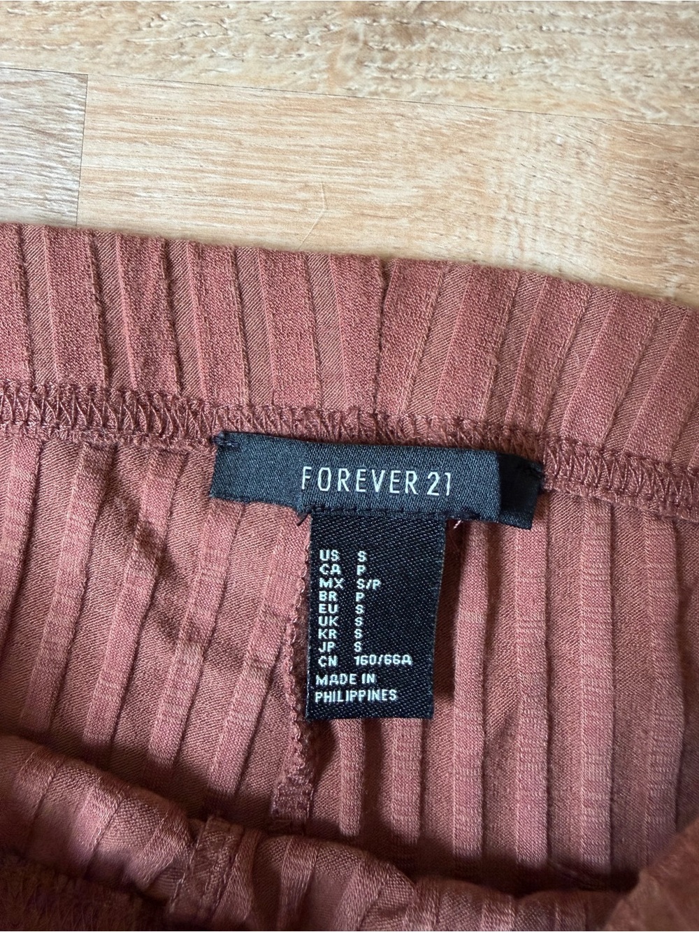 Forever21 Ribbed Flare Pants in Rust - Picture 2 of 3